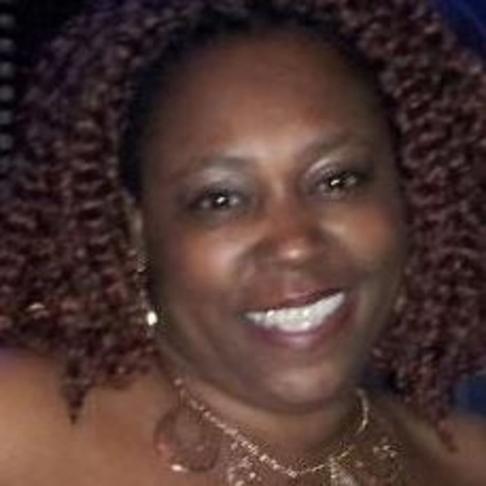 Meet your Posher, Yvonne
